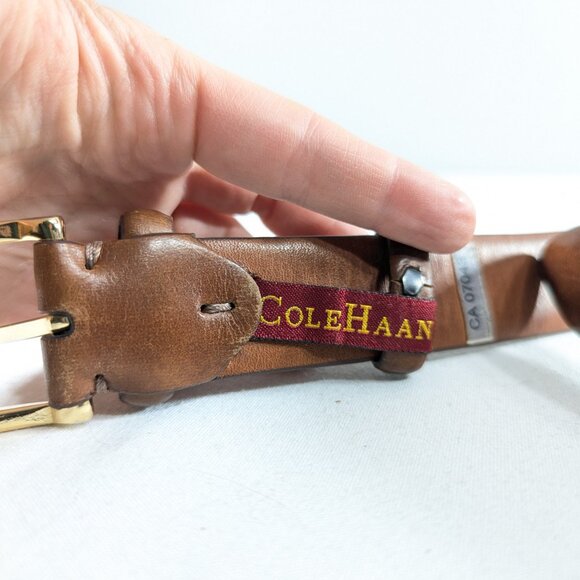 Cole Haan brown leather belt  solid brass buckle size 42 / 105 - Picture 4 of 10